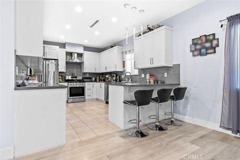 8436 Amboy Sun Valley CA 91352