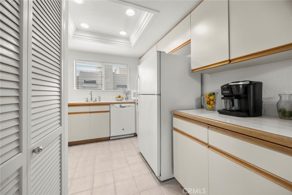 27825 Violet, Mission Viejo CA 92691 - Photo 11