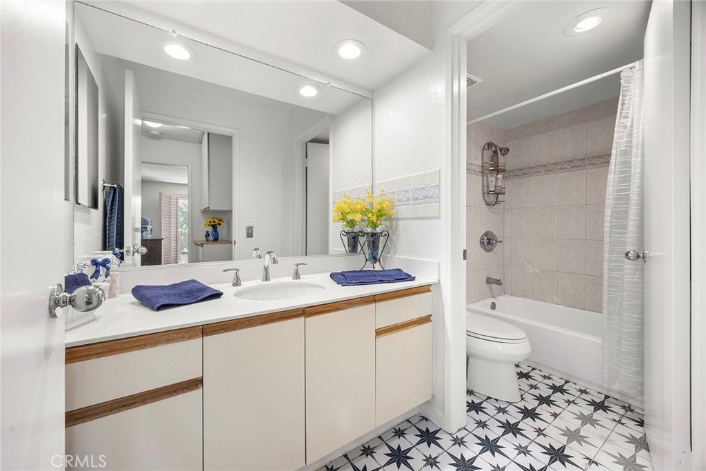 27825 Violet, Mission Viejo CA 92691 - Photo 16