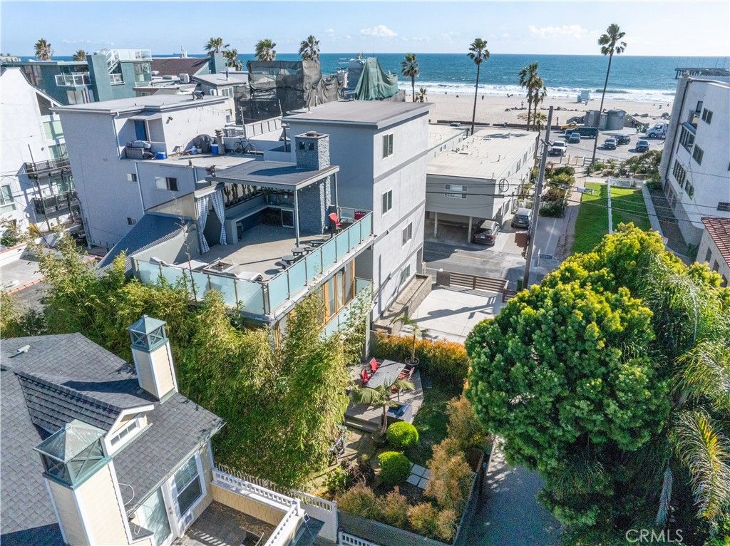 Photo of 14 Anchorage ST, Marina Del Rey, CA 90292 (MLS # SR26118903)