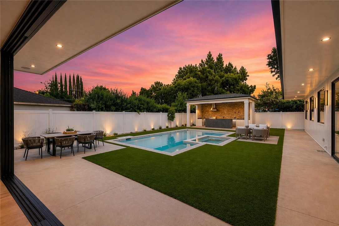 16728 Morrison Street