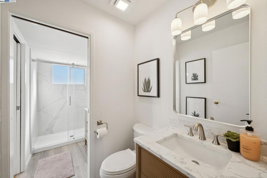 COLONY PARK - Residential