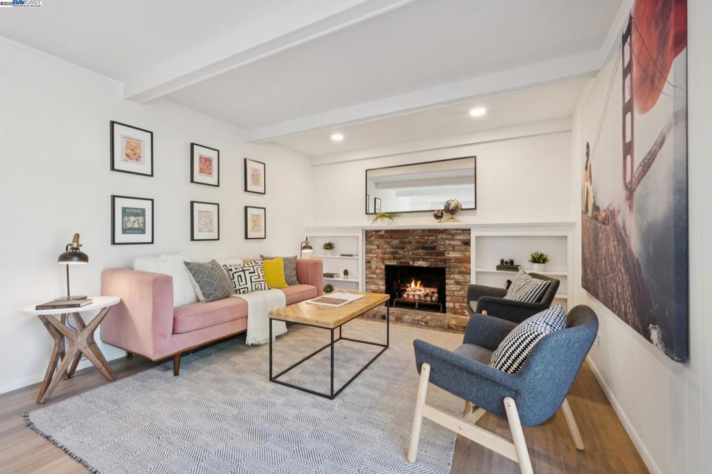COLONY PARK - Residential