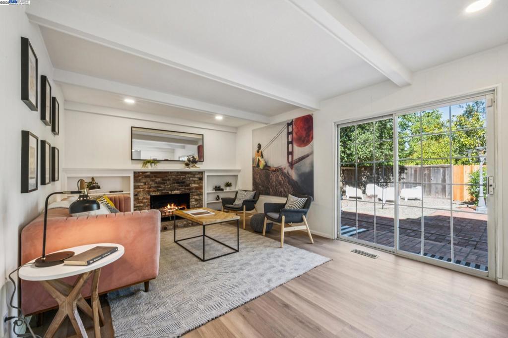 COLONY PARK - Residential