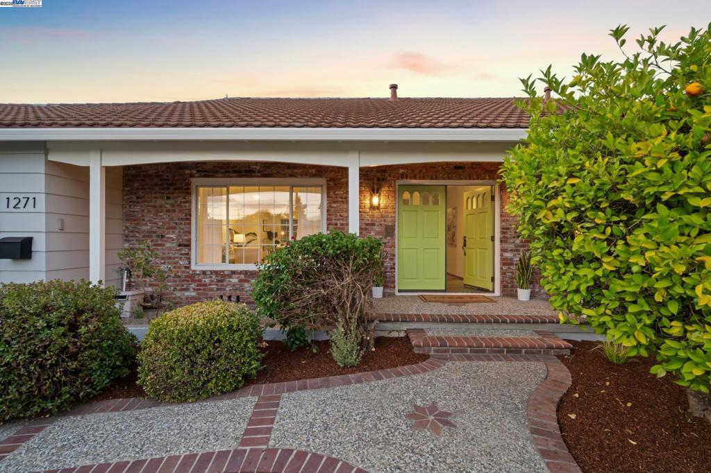 COLONY PARK - Residential