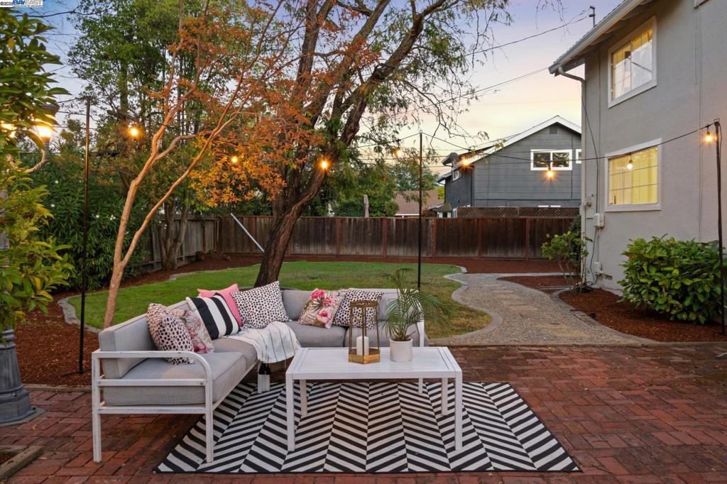 COLONY PARK - Residential