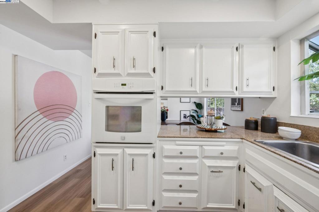 COLONY PARK - Residential
