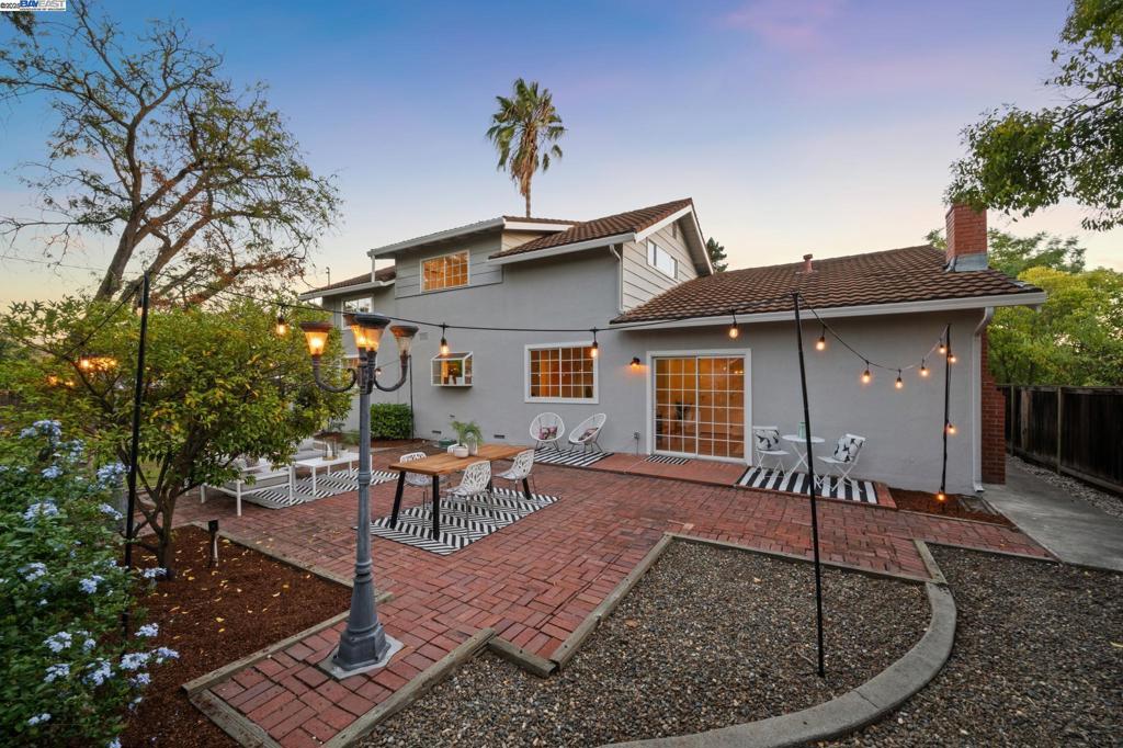 COLONY PARK - Residential