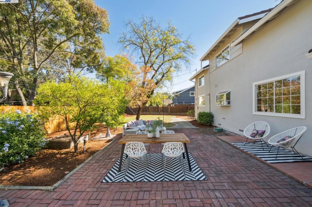 COLONY PARK - Residential