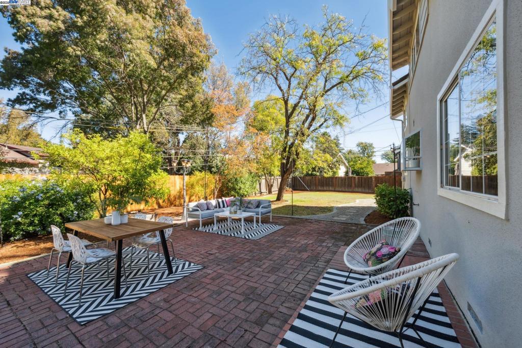 COLONY PARK - Residential