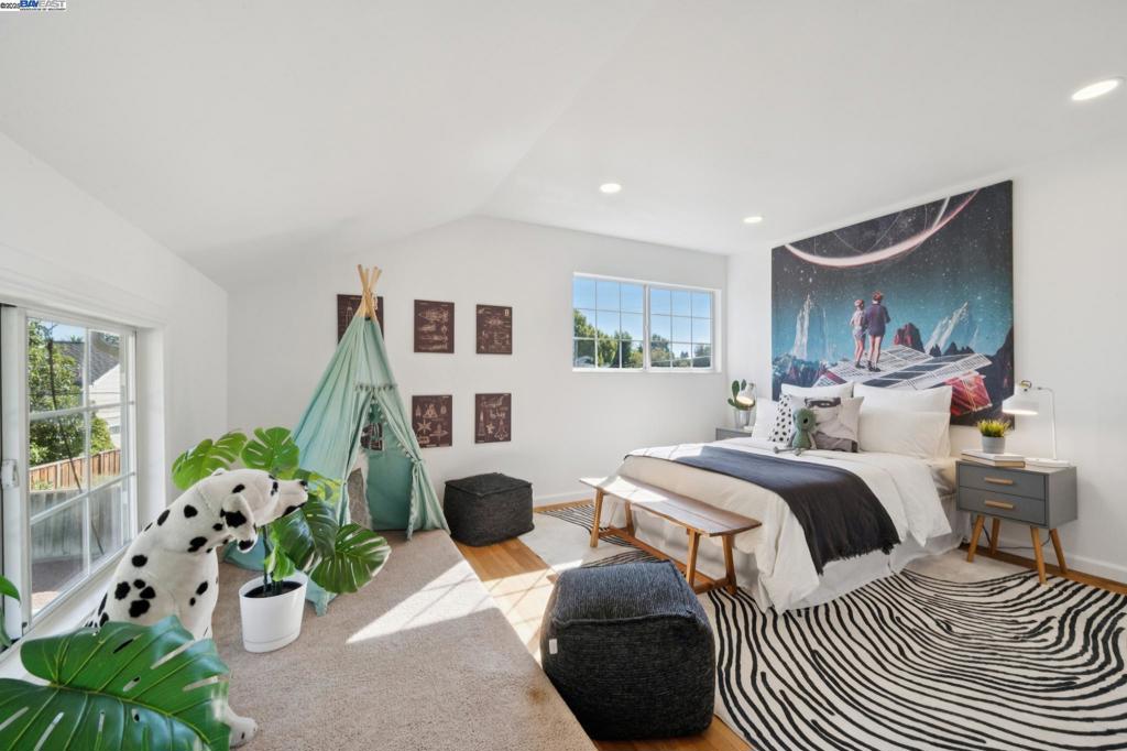 COLONY PARK - Residential