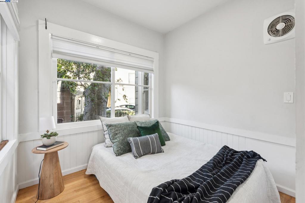 LAKE MERRITT - Residential Income