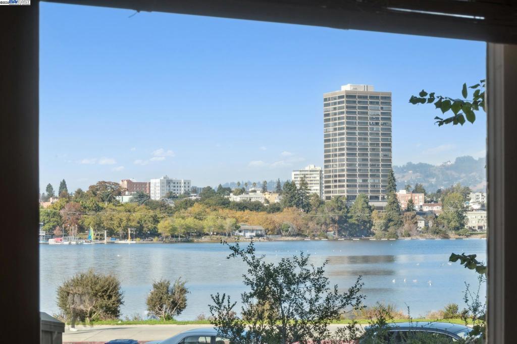 LAKE MERRITT - Residential Income