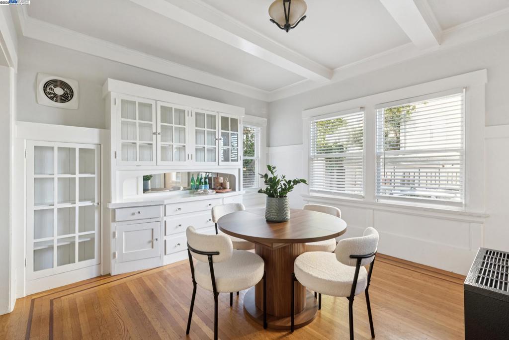 LAKE MERRITT - Residential Income
