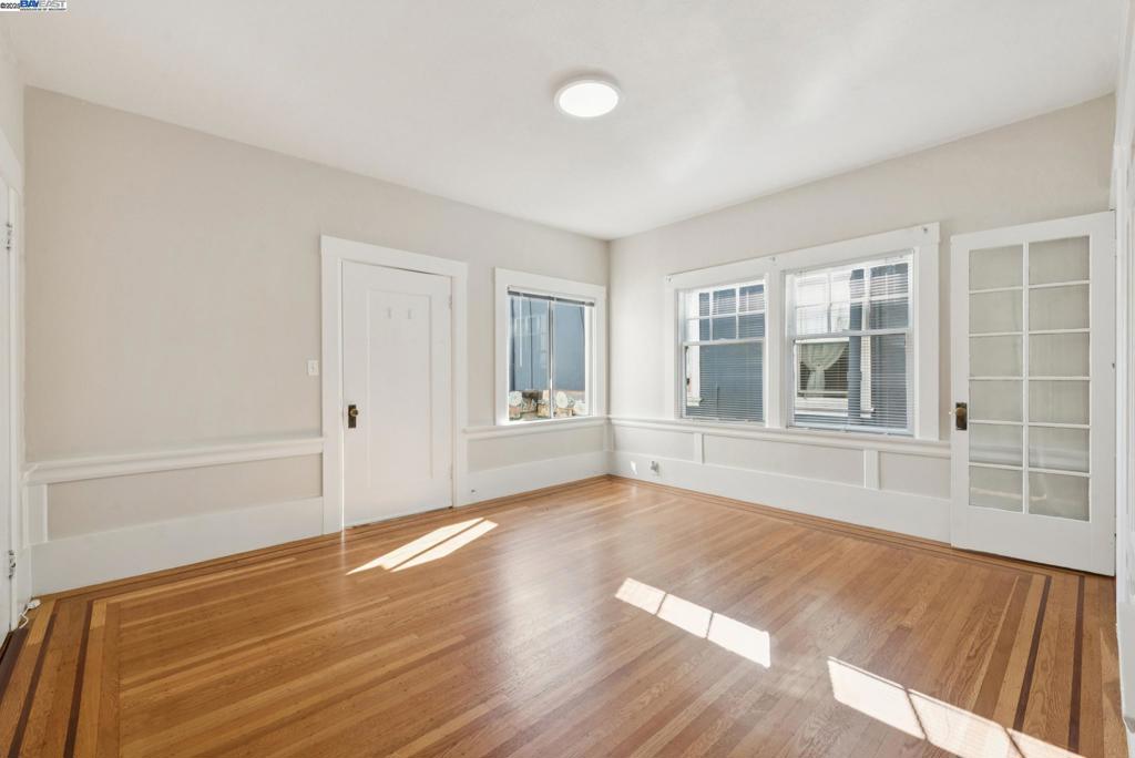 LAKE MERRITT - Residential Income