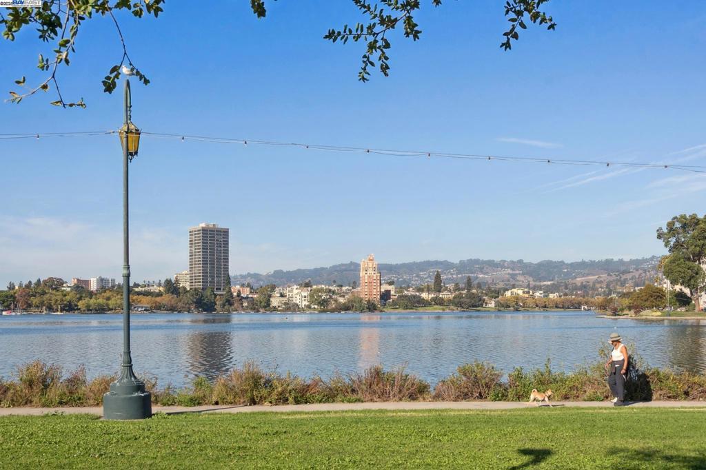 LAKE MERRITT - Residential Income