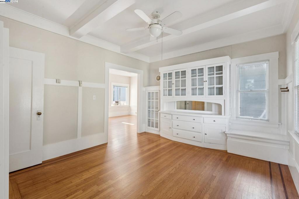 LAKE MERRITT - Residential Income