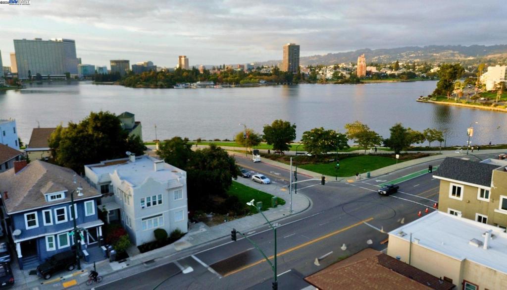 LAKE MERRITT - Residential Income