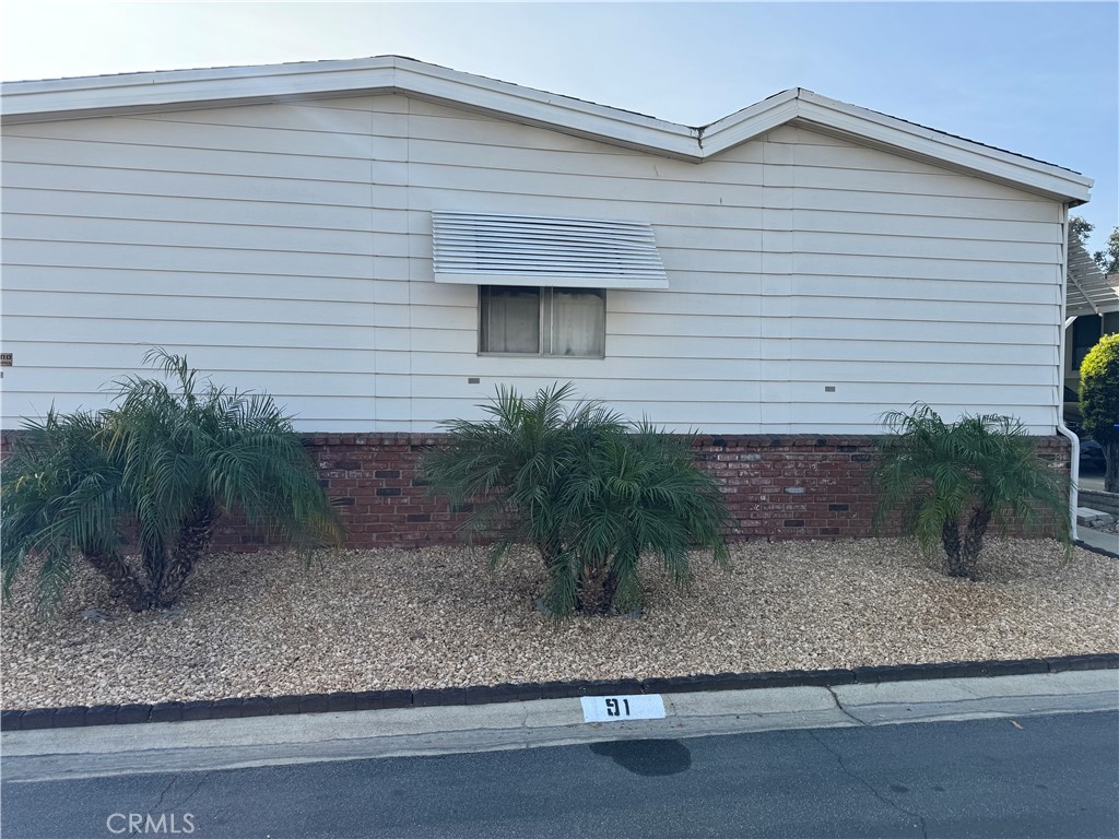 929 E Foothill Boulevard 91