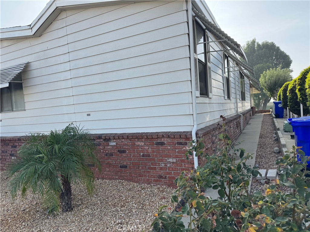 929 E Foothill Boulevard 91