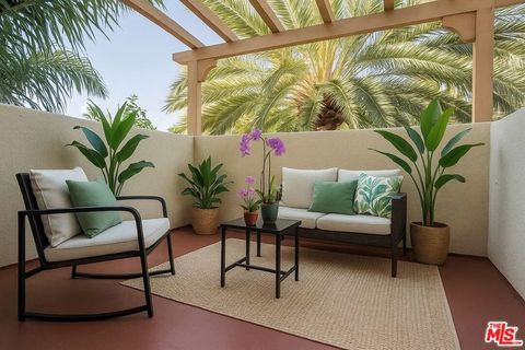 Photo of 12975 Agustin Place #336, Playa Vista, CA 90094 (MLS # 25597489)