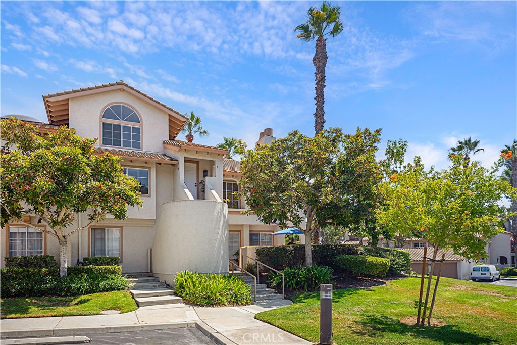 Stunning 2-Bedroom Condominium in the Heart of Laguna Hills Community.
Discover this beautifully designed 1,160 sq. ft. condominium, offering 2 bedrooms and 2 bathrooms with a perfect blend of modern comfort and functionality. Ideal for effortless living and entertaining, this turnkey gem is ready to welcome you home.
The spacious primary suite easily accommodates a king-sized bed and additional furnishings, featuring a stylish en-suite bathroom with modern fixtures. The generously sized second bedroom is versatile, perfect as a guest room, home office, or personal retreat.
The open-concept living and dining area is bathed in natural light, creating a bright and inviting atmosphere. Step out to the expansive balcony—a serene outdoor space ideal for relaxing or hosting gatherings.
The well-appointed kitchen boasts essential appliances and ample counter space, making meal preparation a breeze. High-quality finishes and thoughtful design elements elevate the entire home.
Additional highlights include:
Detached 1-car garage plus a second community parking permit;
Resort-style Briosa Community amenities: pool, jacuzzi, children’s park, and scenic walking trails;
Re-piped in 2018 for added peace of mind;
Water and trash services included in HOA dues.
Perfectly located minutes from premier shopping, with easy access to the 73 and 5 freeways, and a short drive to the stunning beaches of Laguna Beach and Dana Point. Embrace the essence of Southern California living in this move-in-ready home.
Schedule a showing today and make this Briosa beauty your own!