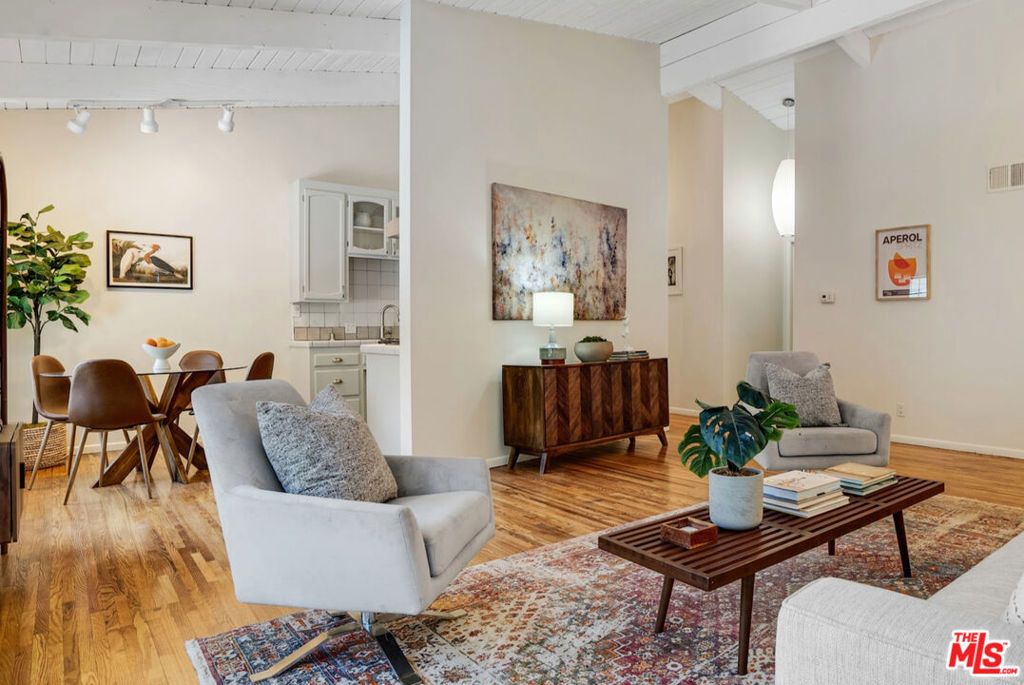 Photo of 1115 N Beverly Glen Boulevard, Los Angeles, CA 90077 (MLS # 26653215)