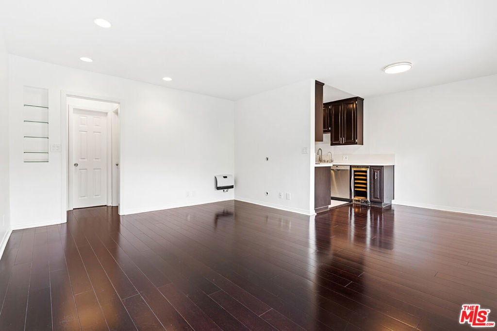 Photo of 2002 4th Street #304, Santa Monica, CA 90405 (MLS # 26999115)