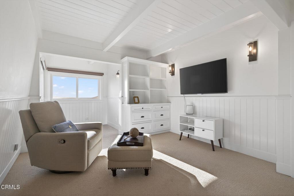 Oxnard, California, 93035, United States, 3 Bedrooms Bedrooms, ,4 BathroomsBathrooms,Residential,Active,2019165