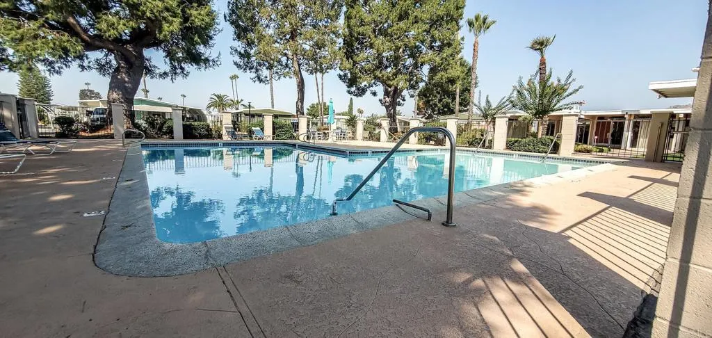 Escondido, California 92027, United States, 3 Bedrooms Bedrooms, ,2 BathroomsBathrooms,Residential,Active,189615