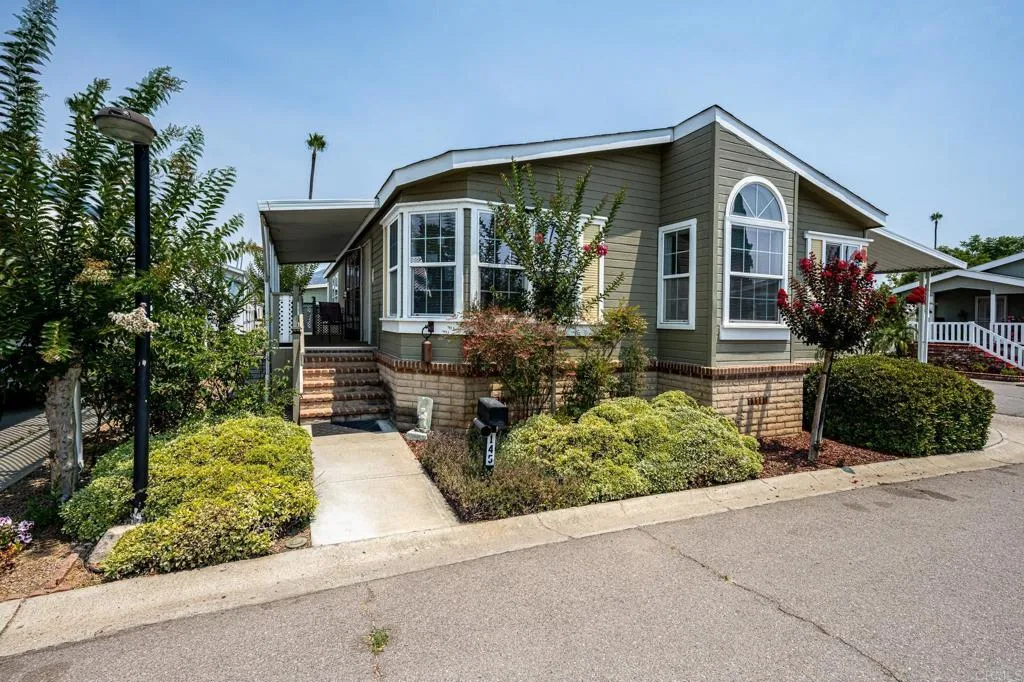 Escondido, California 92027, United States, 3 Bedrooms Bedrooms, ,2 BathroomsBathrooms,Residential,Active,189615