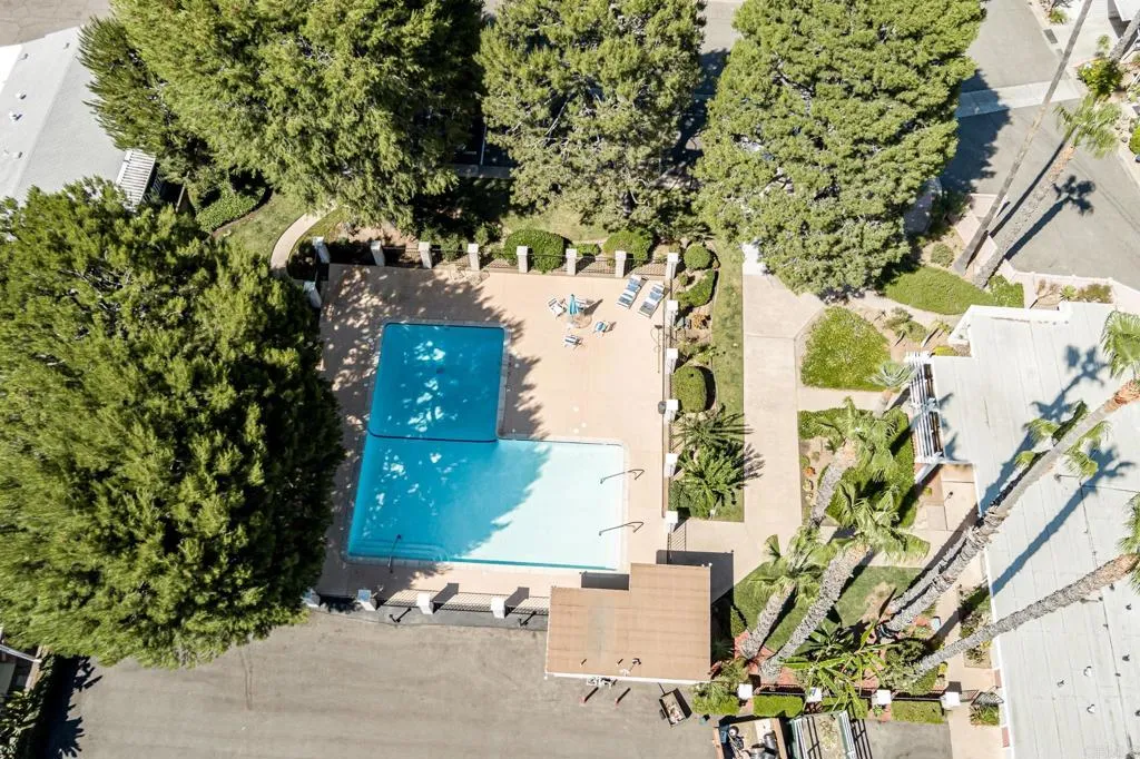 Escondido, California 92027, United States, 3 Bedrooms Bedrooms, ,2 BathroomsBathrooms,Residential,Active,189615