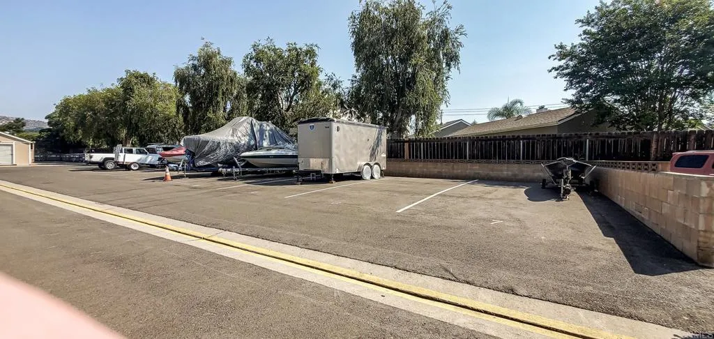 Escondido, California 92027, United States, 3 Bedrooms Bedrooms, ,2 BathroomsBathrooms,Residential,Active,189615