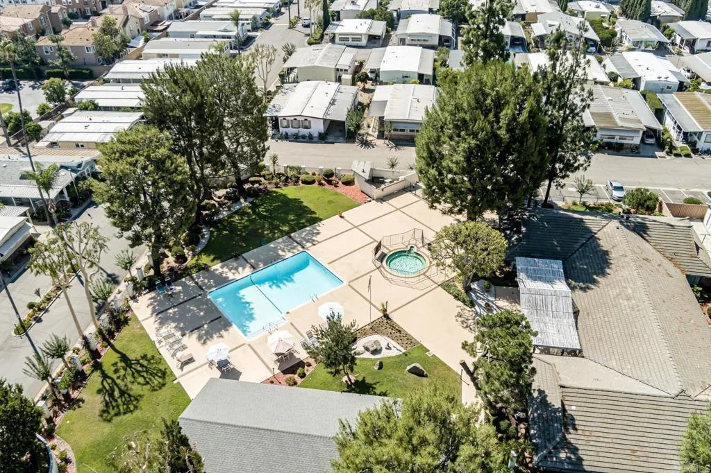 Escondido, California 92027, United States, 3 Bedrooms Bedrooms, ,2 BathroomsBathrooms,Residential,Active,189615