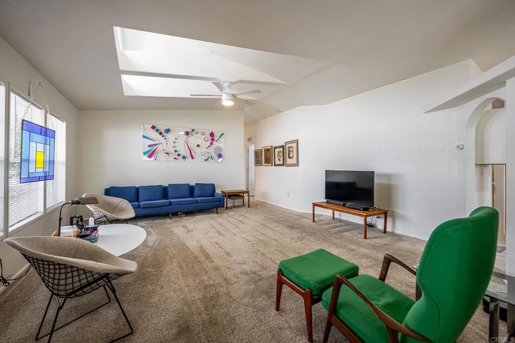 Escondido, California 92027, United States, 3 Bedrooms Bedrooms, ,2 BathroomsBathrooms,Residential,Active,189615