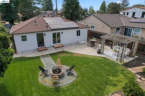 Photo of 1766 College Ave Ave, Livermore, CA 94550 (MLS # 41123742)