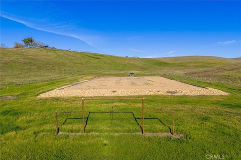 Tiny photo for 7491 Kingsbury Road Rd, Templeton, CA 93465 (MLS # NS26053913)