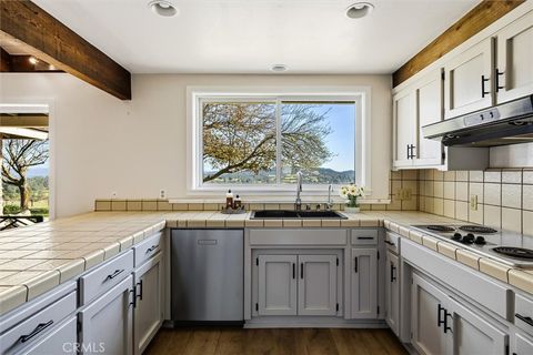 Tiny photo for 7491 Kingsbury Road Rd, Templeton, CA 93465 (MLS # NS26053913)