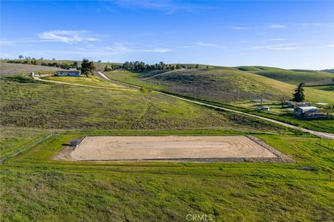 Tiny photo for 7491 Kingsbury Road Rd, Templeton, CA 93465 (MLS # NS26053913)
