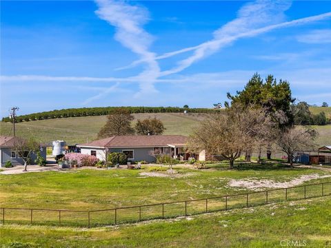 Tiny photo for 7491 Kingsbury Road Rd, Templeton, CA 93465 (MLS # NS26053913)