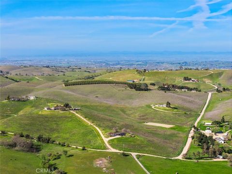 Tiny photo for 7491 Kingsbury Road Rd, Templeton, CA 93465 (MLS # NS26053913)