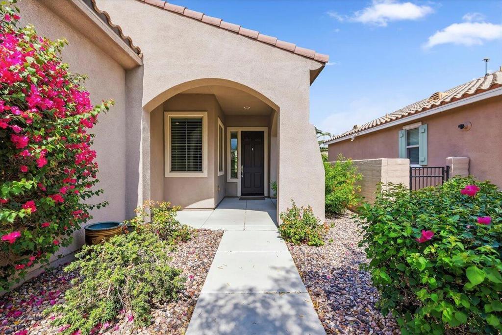 81708 Avenida De Baile