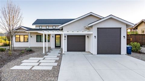 Photo of 3315 Catalina, Paso Robles, CA 93446 (MLS # NS26056471)