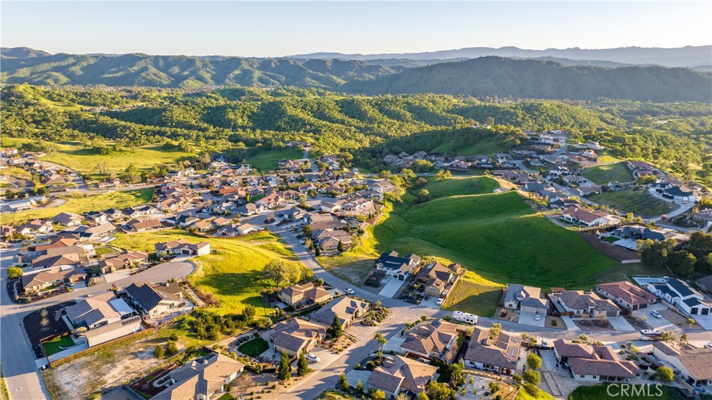 Paso Robles, California, 93446, United States, 4 Bedrooms Bedrooms, ,4 BathroomsBathrooms,Residential,Active,2027326