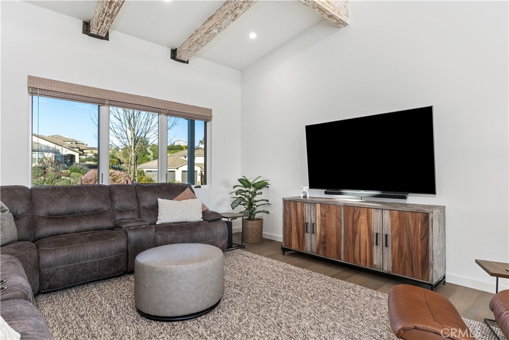 Paso Robles, California, 93446, United States, 4 Bedrooms Bedrooms, ,4 BathroomsBathrooms,Residential,Active,2027326
