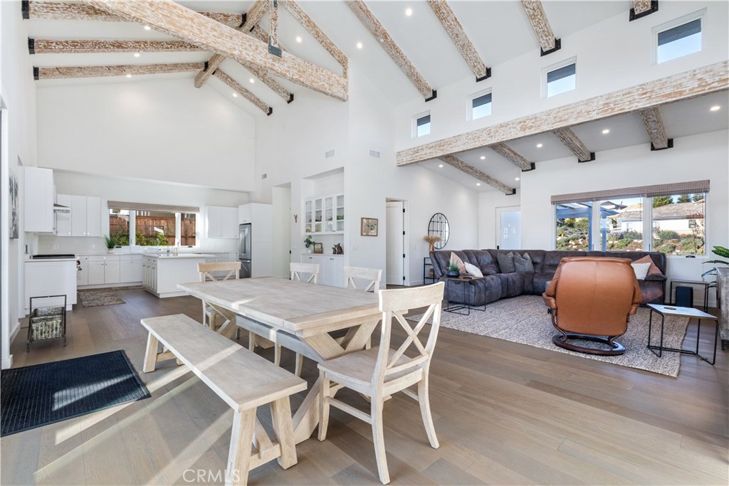 Paso Robles, California, 93446, United States, 4 Bedrooms Bedrooms, ,4 BathroomsBathrooms,Residential,Active,2027326