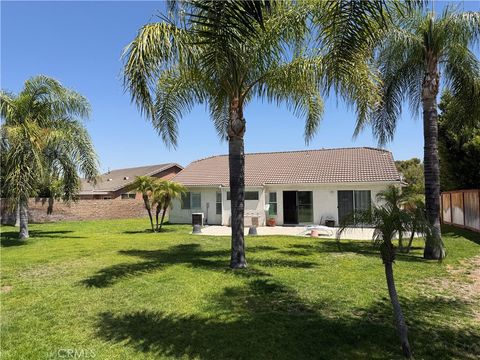 Photo of 2009 Sawgrass Creek LN, Corona, CA 92883 (MLS # IV26146790)