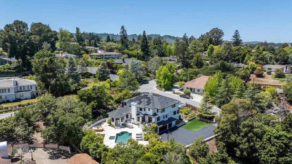 1095 Macadamia Drive