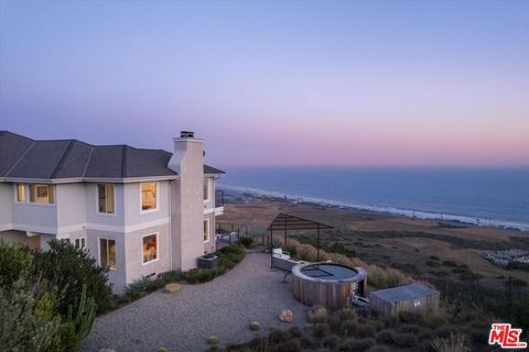 Photo of 6007 Trancas Canyon Road, Malibu, CA 90265 (MLS # 25557035) Photo of 6007 Trancas Canyon Road, Malibu, CA 90265 (MLS # 25557035)