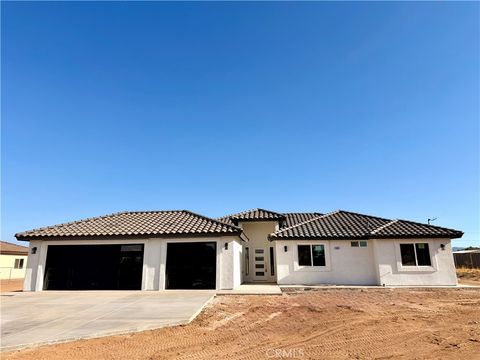 Photo of 15025 Olive St, Hesperia, CA 92345 (MLS # HD26145374)